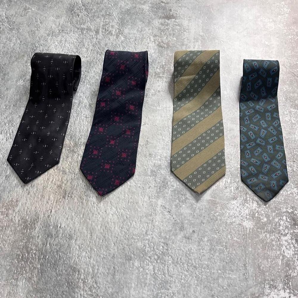 Vintage Giorgio Armani Tie Lot. Geometric Pattern Made in Italy Silk